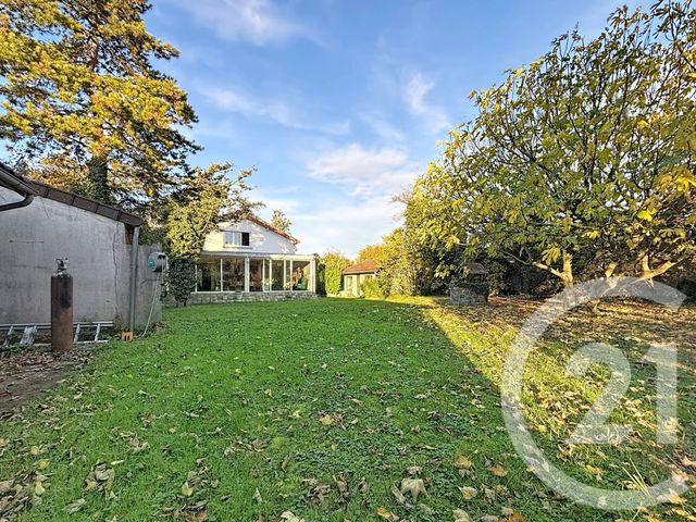 maison à vendre - 8 pièces - 228.33 m2 - MONTFERMEIL - 93 - ILE-DE-FRANCE - Century 21 Coeur De Ville