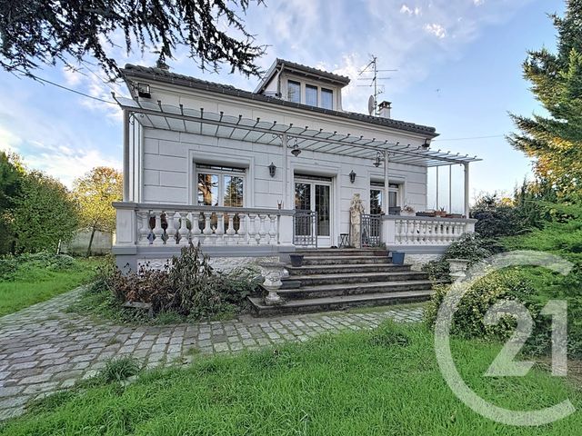 maison à vendre - 8 pièces - 228.33 m2 - MONTFERMEIL - 93 - ILE-DE-FRANCE - Century 21 Coeur De Ville