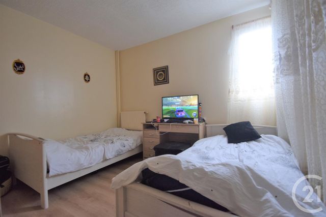 Appartement F3 à vendre - 3 pièces - 75.92 m2 - CLICHY SOUS BOIS - 93 - ILE-DE-FRANCE - Century 21 Coeur De Ville