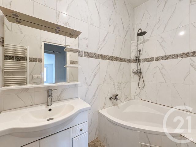 maison à vendre - 8 pièces - 154.88 m2 - MONTFERMEIL - 93 - ILE-DE-FRANCE - Century 21 Coeur De Ville