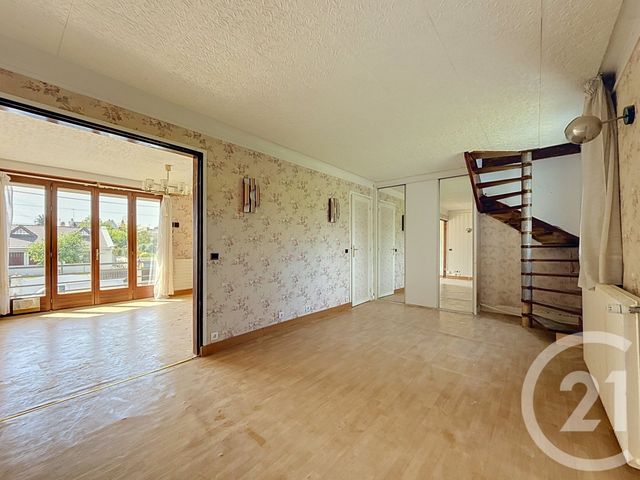 maison à vendre - 5 pièces - 120.61 m2 - MONTFERMEIL - 93 - ILE-DE-FRANCE - Century 21 Coeur De Ville
