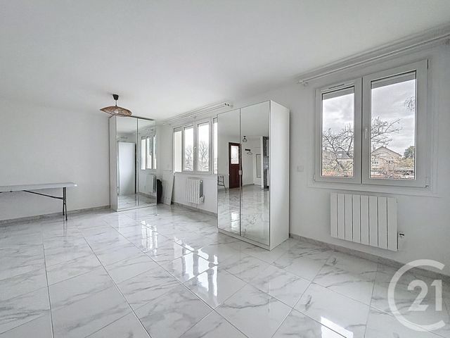 maison à vendre - 6 pièces - 130.0 m2 - MONTFERMEIL - 93 - ILE-DE-FRANCE - Century 21 Coeur De Ville