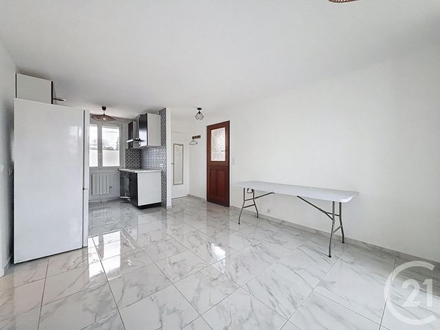 maison à vendre - 6 pièces - 130.0 m2 - MONTFERMEIL - 93 - ILE-DE-FRANCE - Century 21 Coeur De Ville