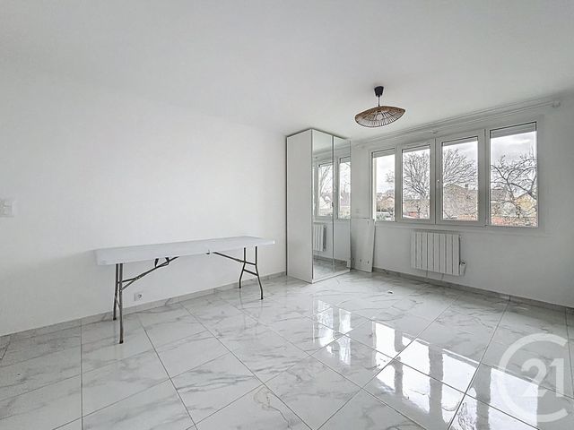 maison à vendre - 6 pièces - 130.0 m2 - MONTFERMEIL - 93 - ILE-DE-FRANCE - Century 21 Coeur De Ville