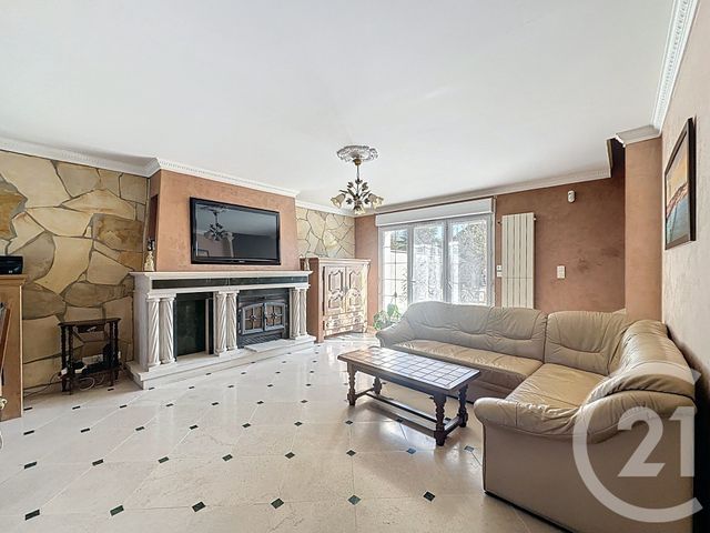 maison à vendre - 7 pièces - 127.26 m2 - MONTFERMEIL - 93 - ILE-DE-FRANCE - Century 21 Coeur De Ville