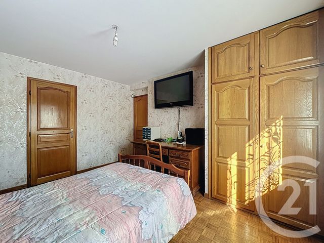 maison à vendre - 7 pièces - 127.26 m2 - MONTFERMEIL - 93 - ILE-DE-FRANCE - Century 21 Coeur De Ville