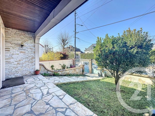 maison à vendre - 7 pièces - 127.26 m2 - MONTFERMEIL - 93 - ILE-DE-FRANCE - Century 21 Coeur De Ville