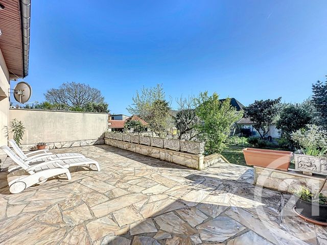 maison à vendre - 7 pièces - 127.26 m2 - MONTFERMEIL - 93 - ILE-DE-FRANCE - Century 21 Coeur De Ville