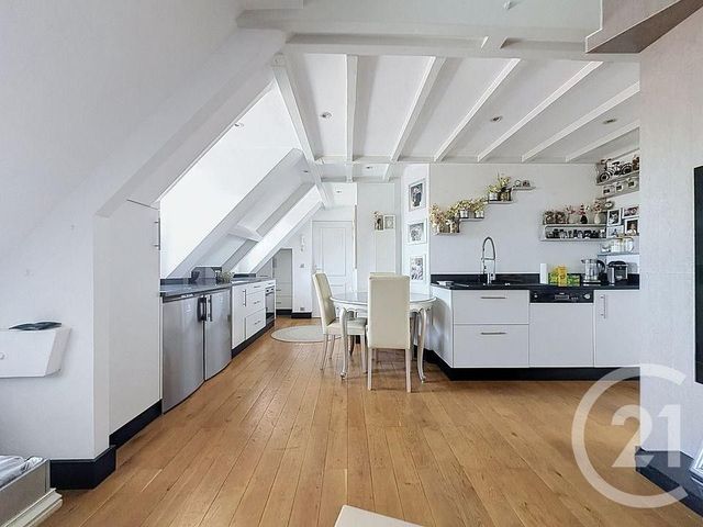 Appartement F2 à vendre - 2 pièces - 45.3 m2 - MONTFERMEIL - 93 - ILE-DE-FRANCE - Century 21 Coeur De Ville