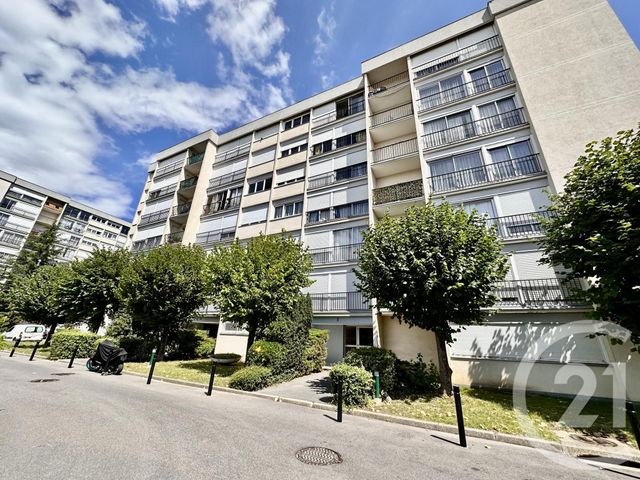 Appartement F3 à vendre - 3 pièces - 74.21 m2 - CLICHY SOUS BOIS - 93 - ILE-DE-FRANCE - Century 21 Coeur De Ville