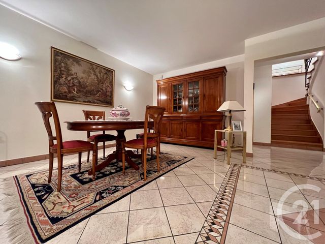 maison à vendre - 9 pièces - 360.0 m2 - MONTFERMEIL - 93 - ILE-DE-FRANCE - Century 21 Coeur De Ville