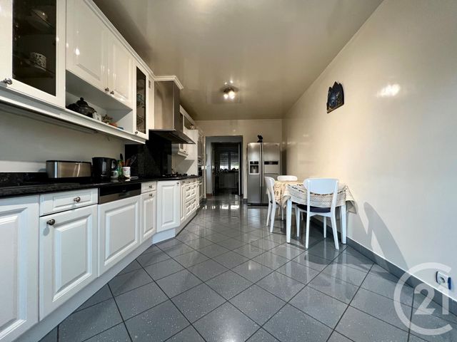 maison à vendre - 9 pièces - 360.0 m2 - MONTFERMEIL - 93 - ILE-DE-FRANCE - Century 21 Coeur De Ville