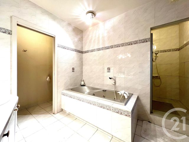 maison à vendre - 9 pièces - 360.0 m2 - MONTFERMEIL - 93 - ILE-DE-FRANCE - Century 21 Coeur De Ville