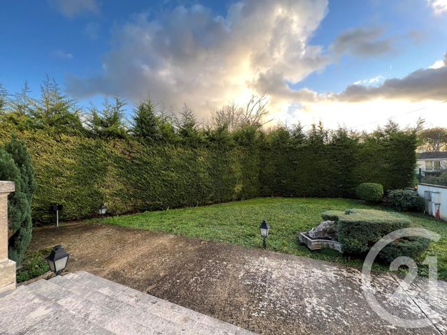 maison à vendre - 9 pièces - 360.0 m2 - MONTFERMEIL - 93 - ILE-DE-FRANCE - Century 21 Coeur De Ville