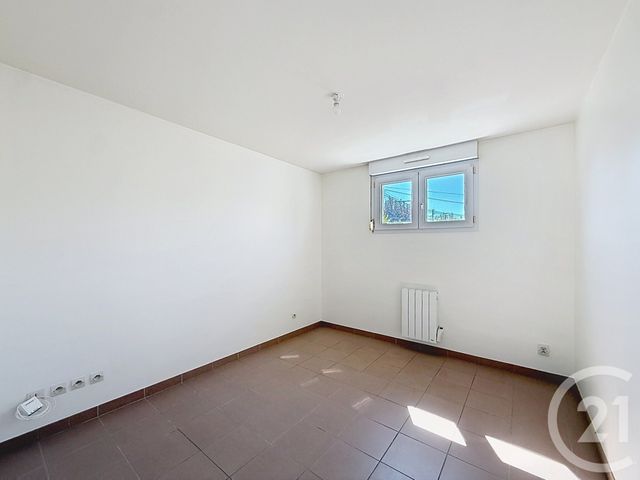 Appartement F3 à vendre - 3 pièces - 50.0 m2 - MONTFERMEIL - 93 - ILE-DE-FRANCE - Century 21 Coeur De Ville