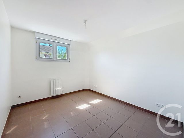 Appartement F3 à vendre - 3 pièces - 50.0 m2 - MONTFERMEIL - 93 - ILE-DE-FRANCE - Century 21 Coeur De Ville