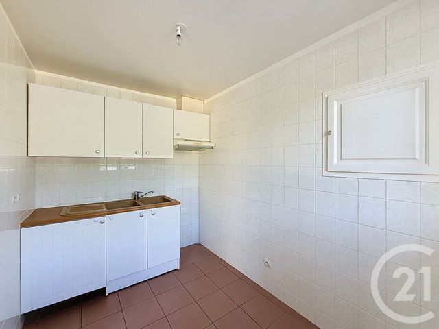 Appartement F3 à vendre - 3 pièces - 50.0 m2 - MONTFERMEIL - 93 - ILE-DE-FRANCE - Century 21 Coeur De Ville