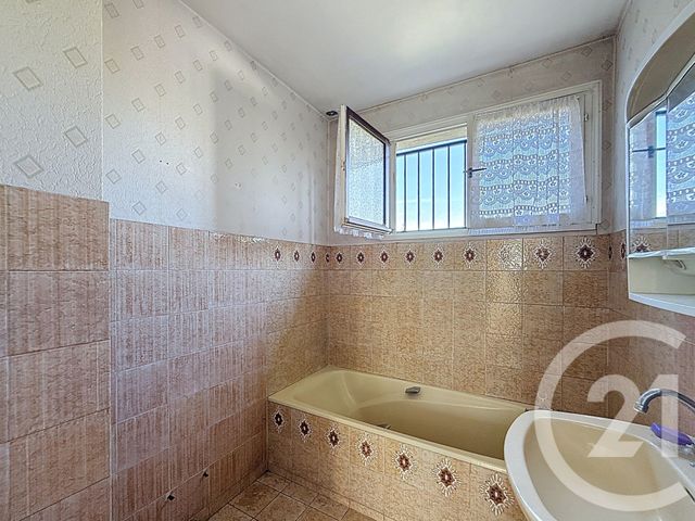 maison à vendre - 5 pièces - 81.2 m2 - MONTFERMEIL - 93 - ILE-DE-FRANCE - Century 21 Coeur De Ville