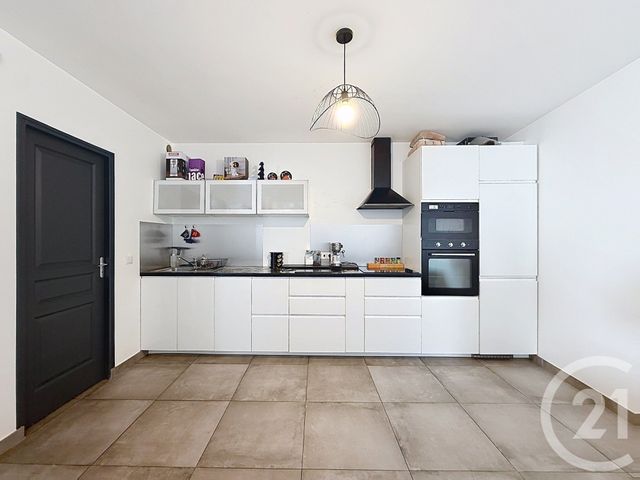 Appartement F2 à vendre - 2 pièces - 52.0 m2 - MONTFERMEIL - 93 - ILE-DE-FRANCE - Century 21 Coeur De Ville