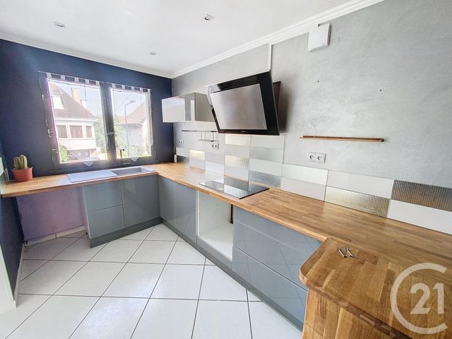 maison à vendre - 7 pièces - 218.0 m2 - MONTFERMEIL - 93 - ILE-DE-FRANCE - Century 21 Coeur De Ville