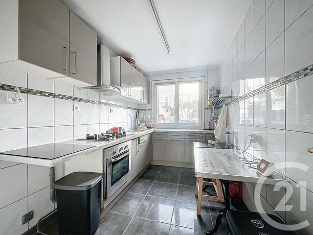 maison à vendre - 7 pièces - 126.04 m2 - MONTFERMEIL - 93 - ILE-DE-FRANCE - Century 21 Coeur De Ville