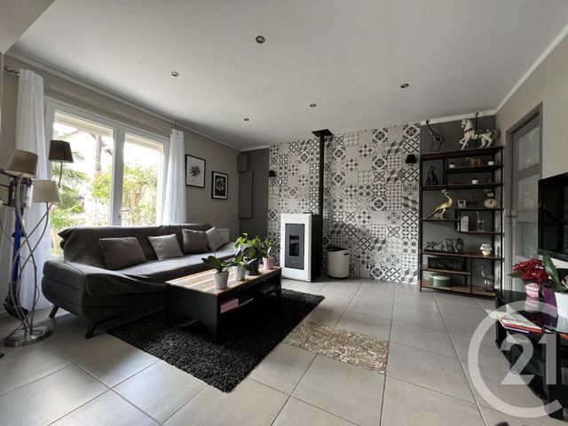 maison à vendre - 7 pièces - 214.0 m2 - MONTFERMEIL - 93 - ILE-DE-FRANCE - Century 21 Coeur De Ville