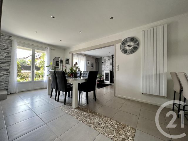 maison à vendre - 7 pièces - 214.0 m2 - MONTFERMEIL - 93 - ILE-DE-FRANCE - Century 21 Coeur De Ville