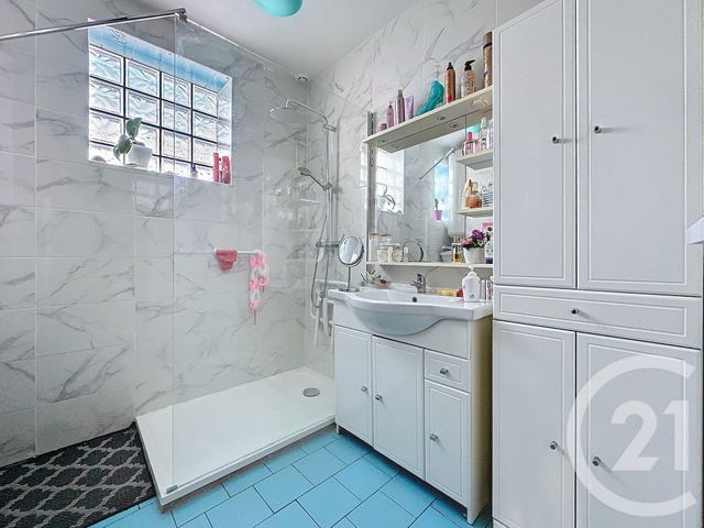 maison à vendre - 10 pièces - 240.57 m2 - MONTFERMEIL - 93 - ILE-DE-FRANCE - Century 21 Coeur De Ville