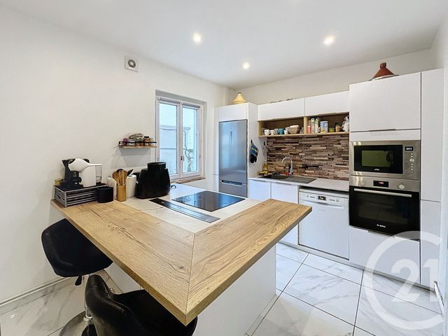 Appartement F3 à vendre - 3 pièces - 83.33 m2 - MONTFERMEIL - 93 - ILE-DE-FRANCE - Century 21 Coeur De Ville