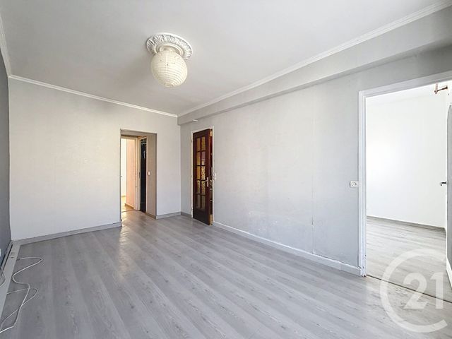 Appartement F3 à vendre - 3 pièces - 40.27 m2 - MONTFERMEIL - 93 - ILE-DE-FRANCE - Century 21 Coeur De Ville