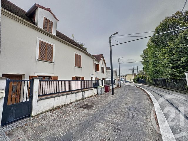 Appartement F2 à vendre - 2 pièces - 44.1 m2 - MONTFERMEIL - 93 - ILE-DE-FRANCE - Century 21 Coeur De Ville