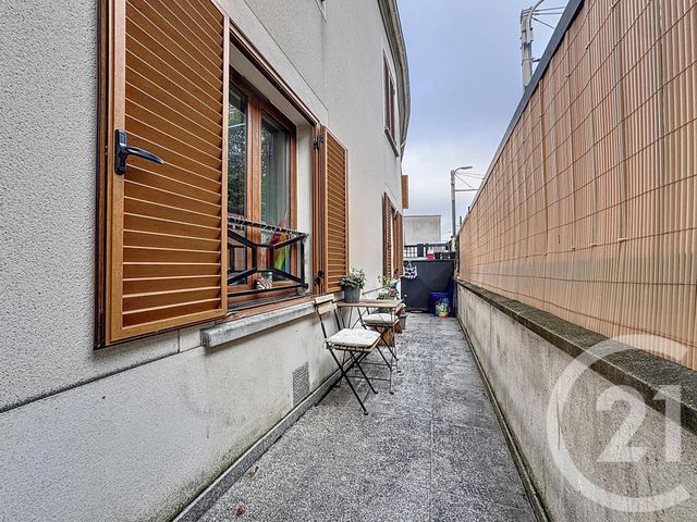 Appartement F2 à vendre - 2 pièces - 44.1 m2 - MONTFERMEIL - 93 - ILE-DE-FRANCE - Century 21 Coeur De Ville