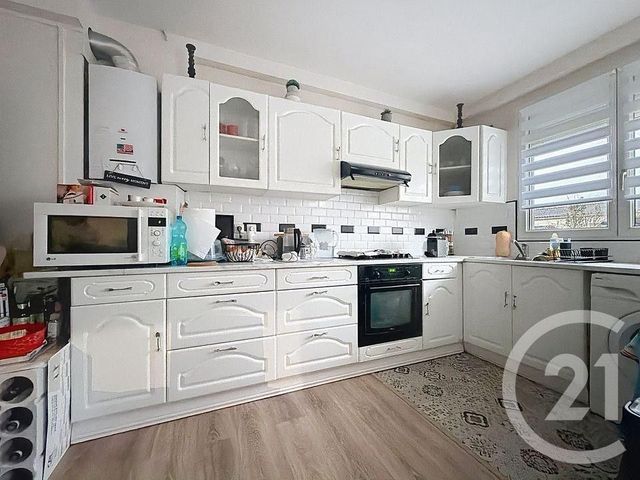 Appartement F2 à vendre - 2 pièces - 40.02 m2 - MONTFERMEIL - 93 - ILE-DE-FRANCE - Century 21 Coeur De Ville