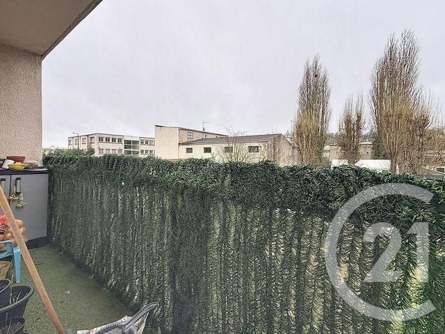 Appartement F2 à vendre - 2 pièces - 40.02 m2 - MONTFERMEIL - 93 - ILE-DE-FRANCE - Century 21 Coeur De Ville