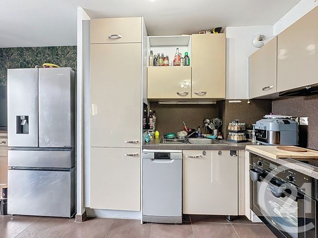 Appartement à vendre - 3 pièces - 54.0 m2 - MONTFERMEIL - 93 - ILE-DE-FRANCE - Century 21 Coeur De Ville