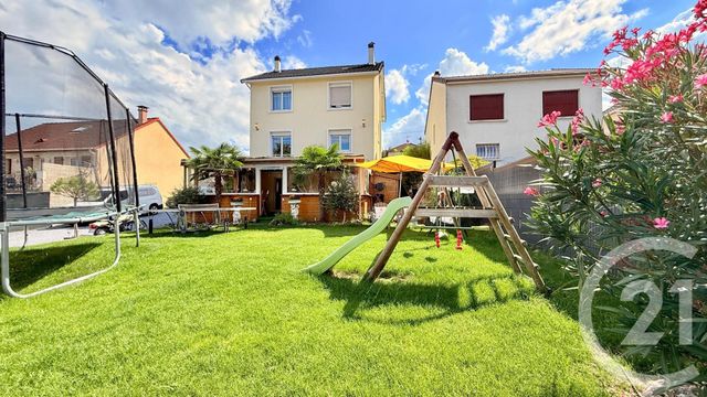 maison à vendre - 5 pièces - 155.0 m2 - MONTFERMEIL - 93 - ILE-DE-FRANCE - Century 21 Coeur De Ville