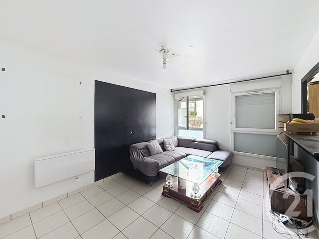 Afficher la photo en grand Appartement F3 à vendre - 3 pièces - 54.89 m2 - MONTFERMEIL - 93 - ILE-DE-FRANCE - Century 21 Coeur De Ville