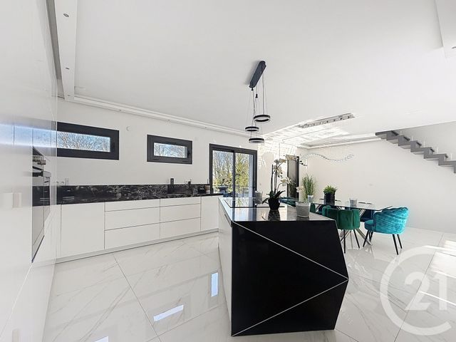 maison à vendre - 7 pièces - 147.47 m2 - MONTFERMEIL - 93 - ILE-DE-FRANCE - Century 21 Coeur De Ville