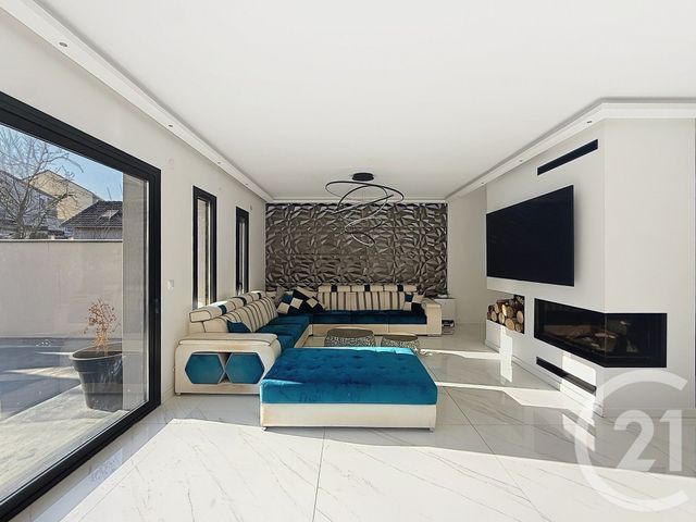 maison à vendre - 7 pièces - 147.47 m2 - MONTFERMEIL - 93 - ILE-DE-FRANCE - Century 21 Coeur De Ville