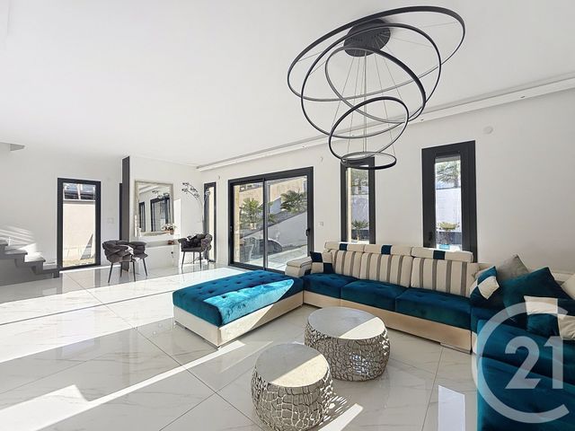 maison à vendre - 7 pièces - 175.59 m2 - MONTFERMEIL - 93 - ILE-DE-FRANCE - Century 21 Coeur De Ville
