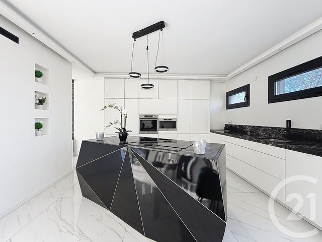 maison à vendre - 7 pièces - 147.47 m2 - MONTFERMEIL - 93 - ILE-DE-FRANCE - Century 21 Coeur De Ville