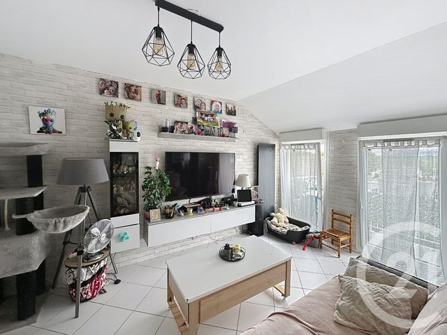 Afficher la photo en grand Appartement F2 à vendre - 2 pièces - 38.72 m2 - MONTFERMEIL - 93 - ILE-DE-FRANCE - Century 21 Coeur De Ville