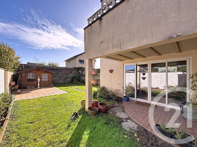 maison à vendre - 5 pièces - 120.52 m2 - MONTFERMEIL - 93 - ILE-DE-FRANCE - Century 21 Coeur De Ville