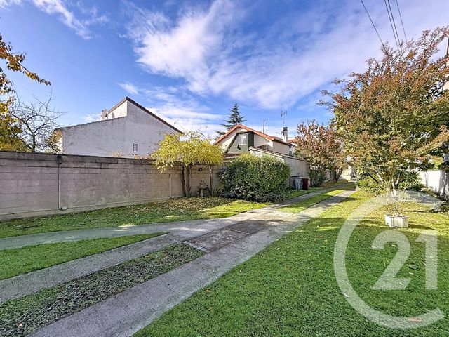 maison à vendre - 5 pièces - 120.52 m2 - MONTFERMEIL - 93 - ILE-DE-FRANCE - Century 21 Coeur De Ville