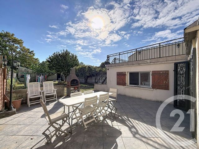 maison à vendre - 7 pièces - 145.54 m2 - CHELLES - 77 - ILE-DE-FRANCE - Century 21 Coeur De Ville