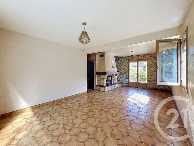 maison à vendre - 5 pièces - 111.0 m2 - MONTFERMEIL - 93 - ILE-DE-FRANCE - Century 21 Coeur De Ville