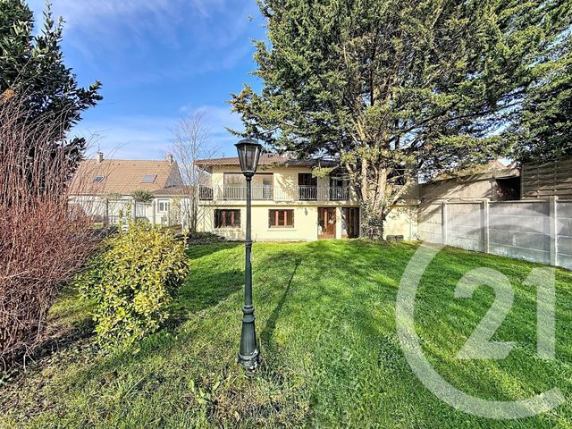 maison à vendre - 8 pièces - 205.84 m2 - MONTFERMEIL - 93 - ILE-DE-FRANCE - Century 21 Coeur De Ville