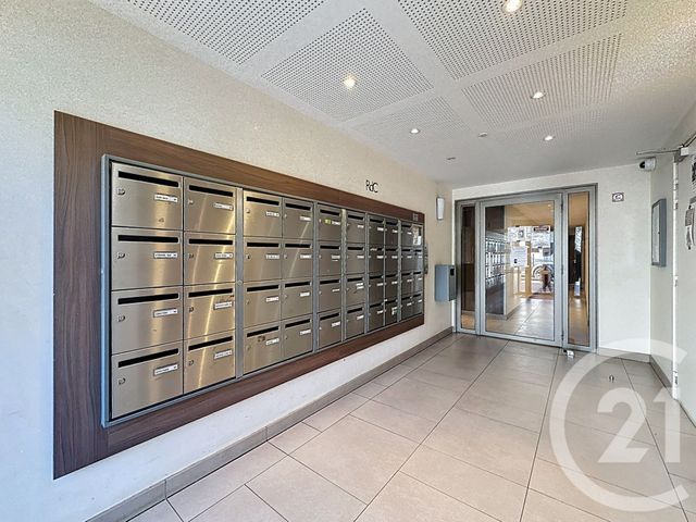 Appartement F4 à vendre - 4 pièces - 72.42 m2 - MONTFERMEIL - 93 - ILE-DE-FRANCE - Century 21 Coeur De Ville