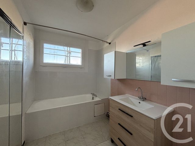 Appartement F3 à vendre - 3 pièces - 69.95 m2 - CLICHY SOUS BOIS - 93 - ILE-DE-FRANCE - Century 21 Coeur De Ville