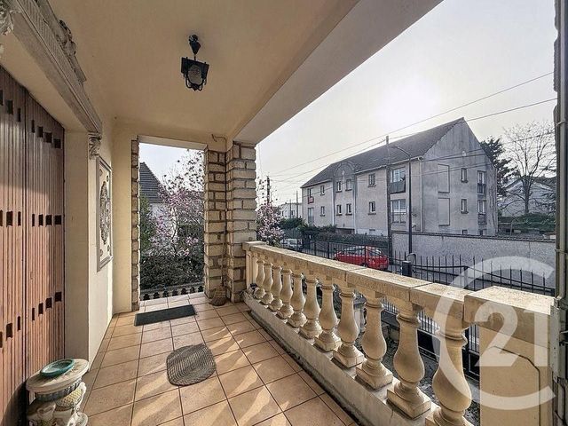 maison à vendre - 7 pièces - 180.46 m2 - MONTFERMEIL - 93 - ILE-DE-FRANCE - Century 21 Coeur De Ville
